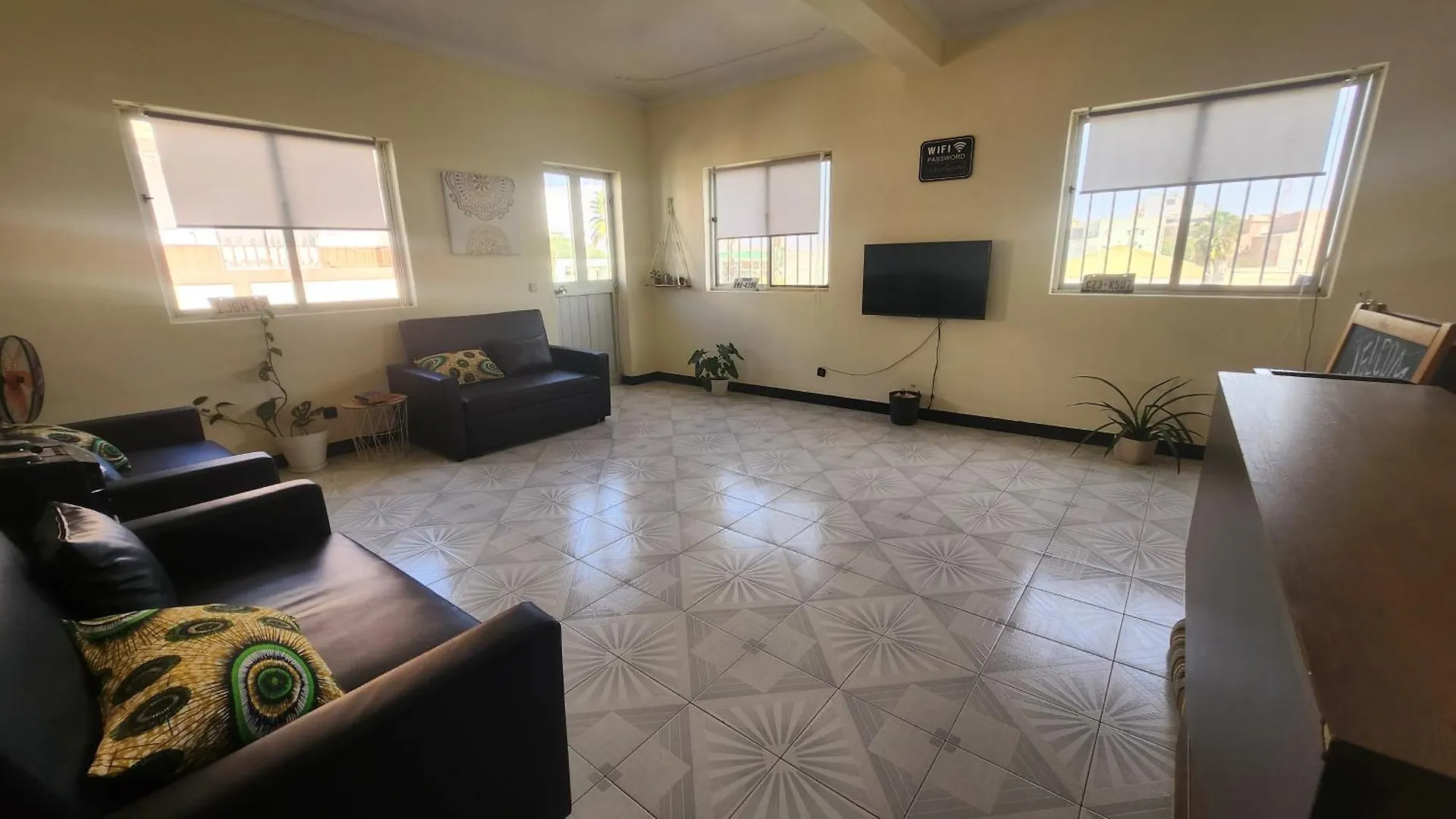 Hostel No Cash Accepted-Meeting Point Hostel- Praia, Also In Tarrafal & Fogo Cape Verde